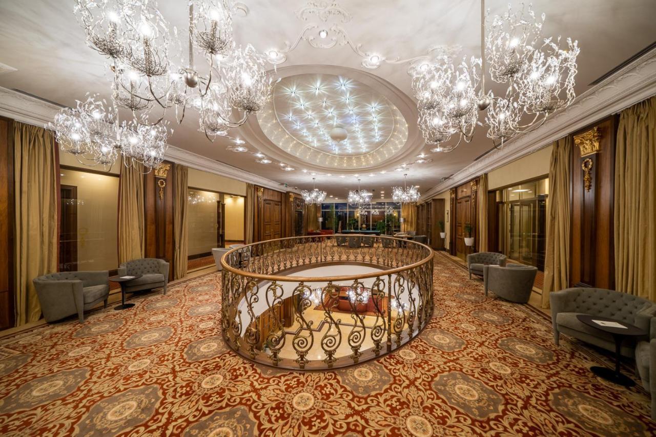 Hotel Harmony Park & 5*